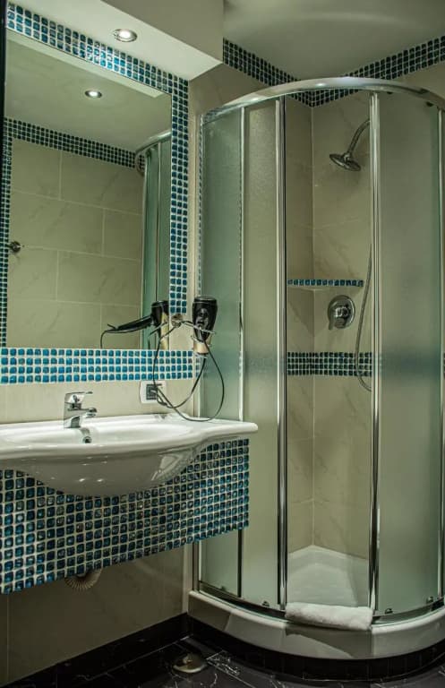Hotel Canova - photo 8