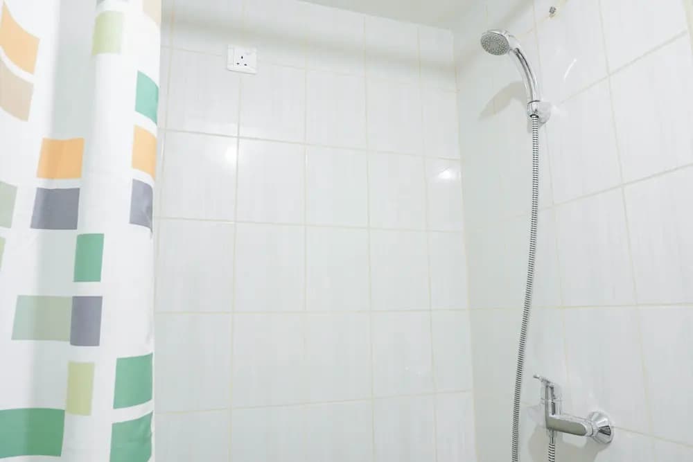 Cozy Studio at Amethyst Apartment - photo 9
