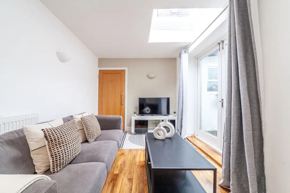 The Hackney Luxury Flats - photo 14