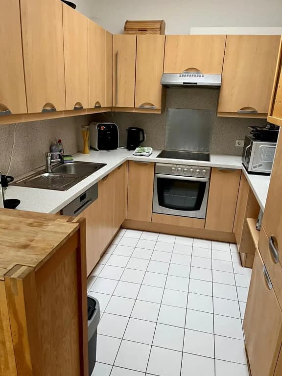 Dachgeschosswohnung mit kostenlosem Parkplatz ! - photo 15