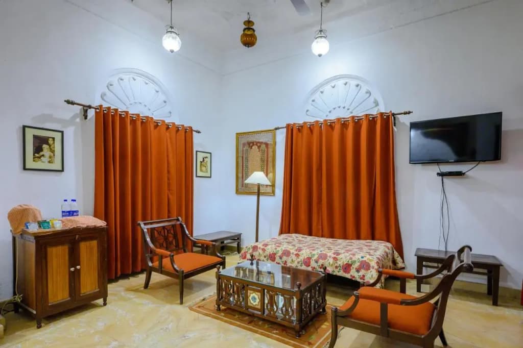 Neemrana'S - Deo Bagh - photo 2