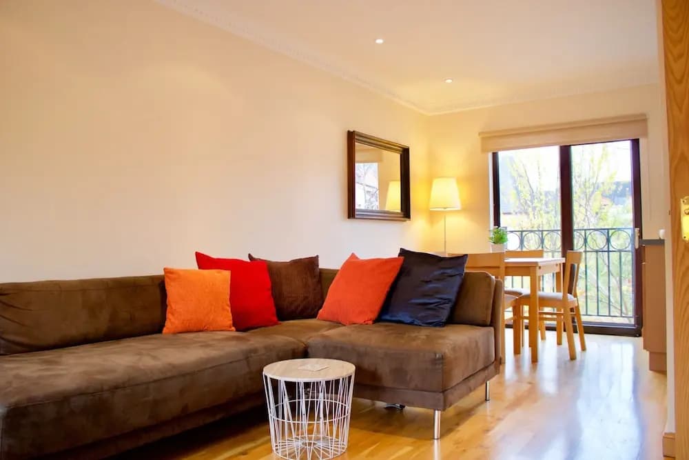 3 Bedroom Mews House - photo 3