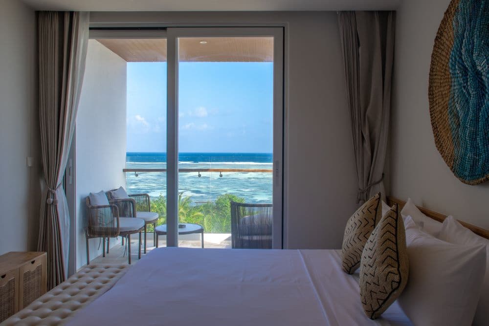 Stone Beach Club, Dhiffushi - photo 6