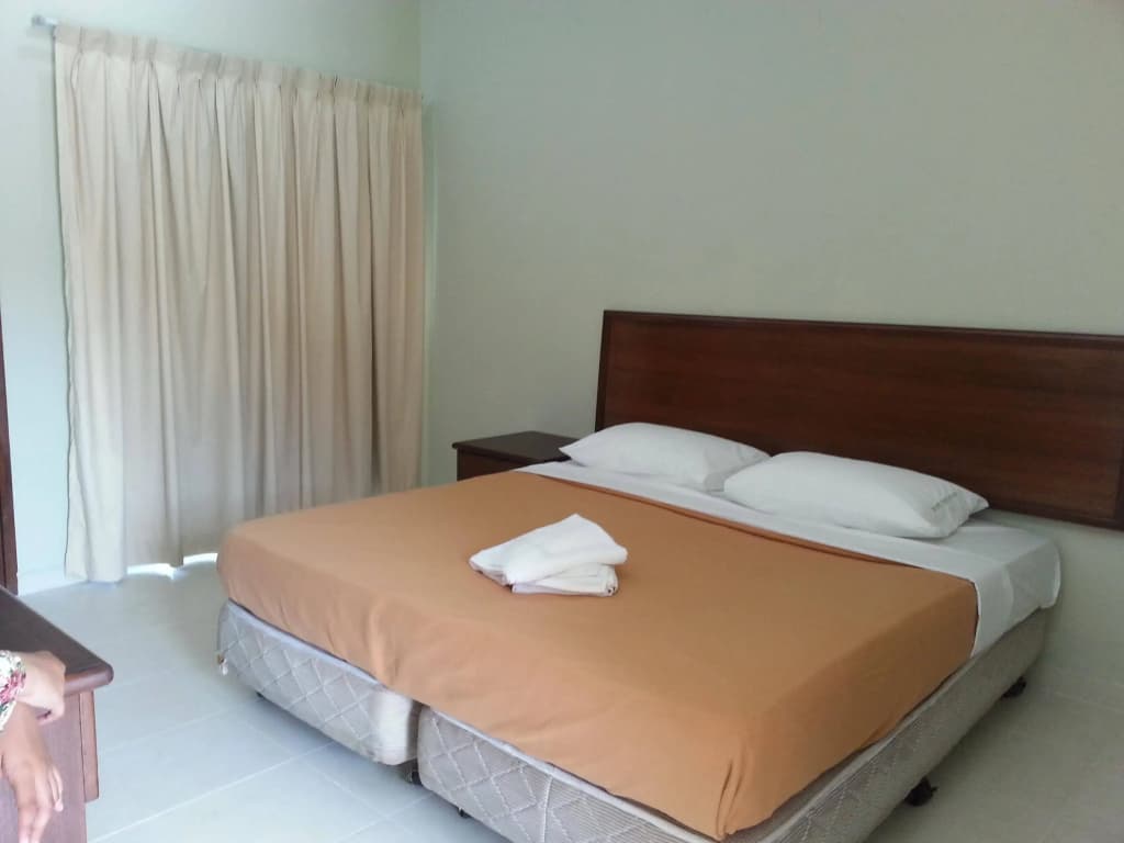 Mersing Beach Resort - photo 2