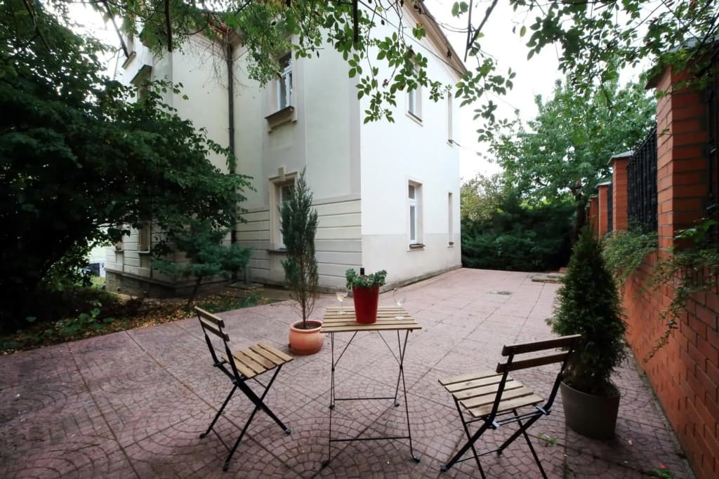 Historic Villa Apartments - photo 15