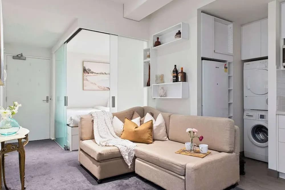 A Cozy CBD Studio Near Melbourne Central - photo 3