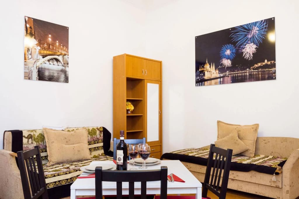 Like Home Opera Apartments - photo 7