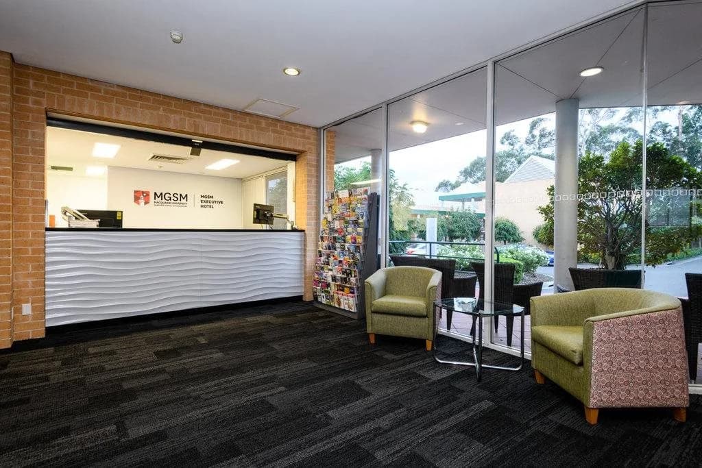 Lakeside Hotel and Conference Centre - photo 15