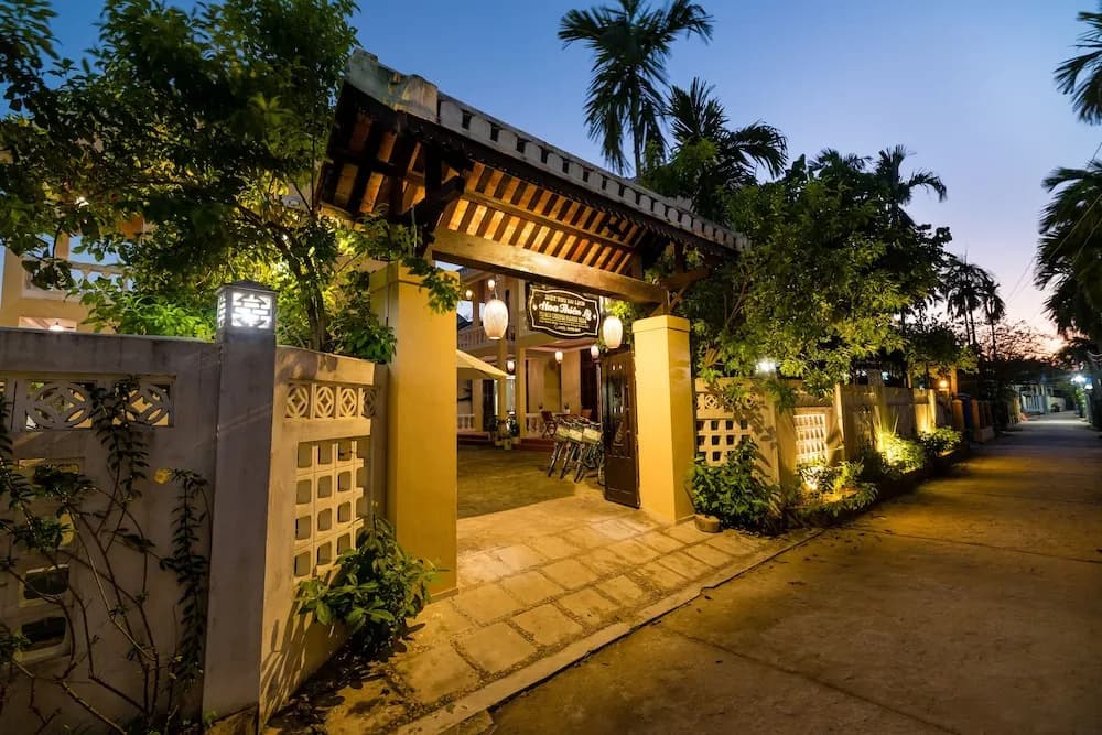 Tonkin Creeper Flower Villa - photo 3