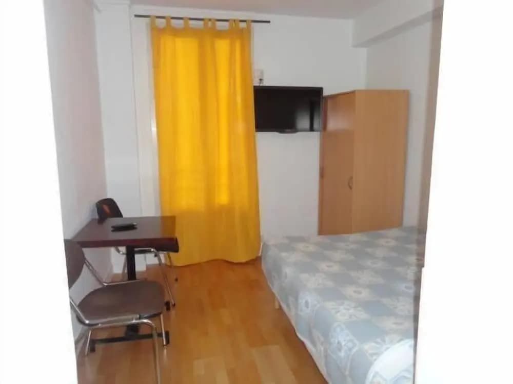 Hotel Santana - photo 3