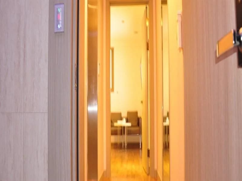 Regent Hotel - photo 9