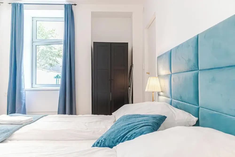Charming 1BR Getaway Central Meidling - photo 2