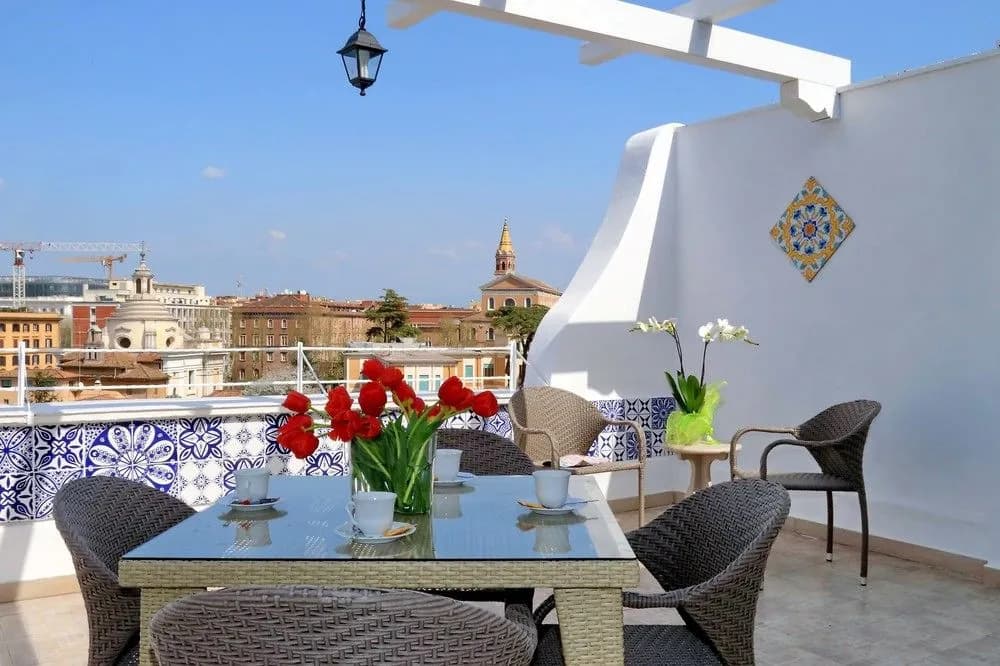 Charming flat near Colosseum - photo 17