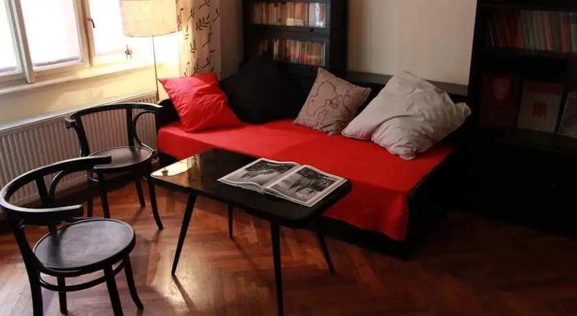 Retro Flat Apartment - photo 2