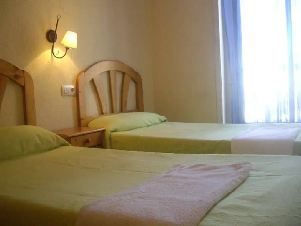Hostal Pacios - photo 6