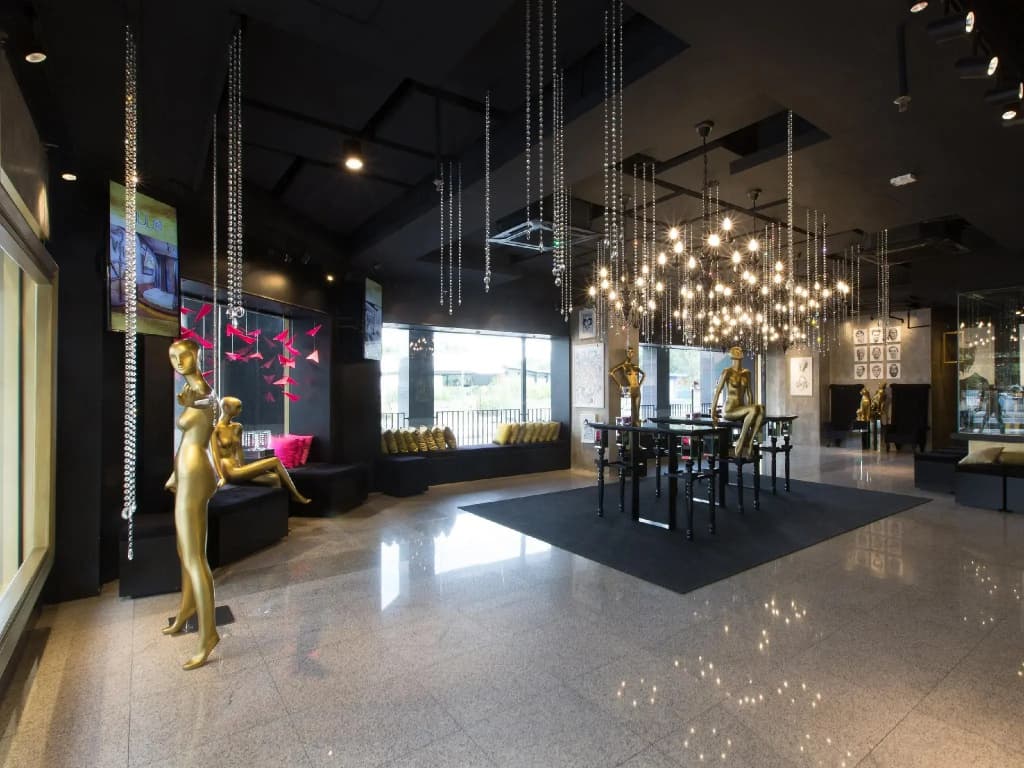 The Hulo Hotel Gallery - photo 34