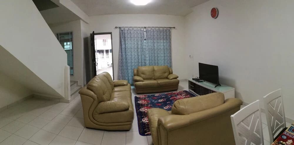 Nusajaya Homestay - photo 9