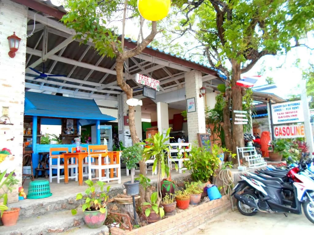 Bangrak Bungalow - photo 15