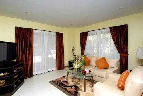 Discovery Gardens Apartment - photo 4