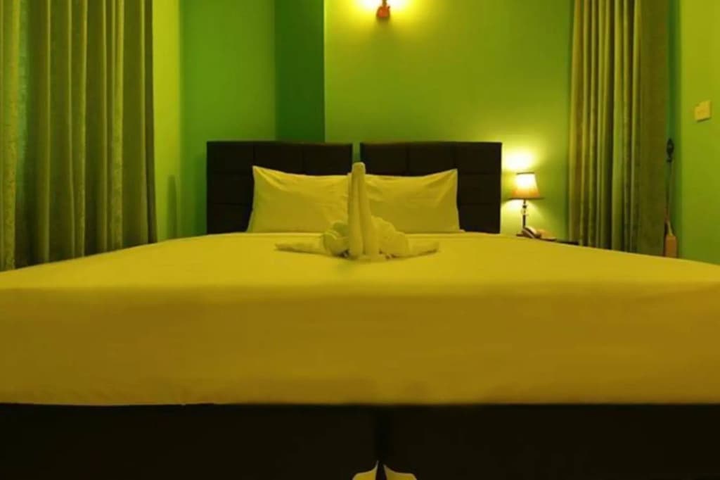 Grace Beach Inn - photo 2