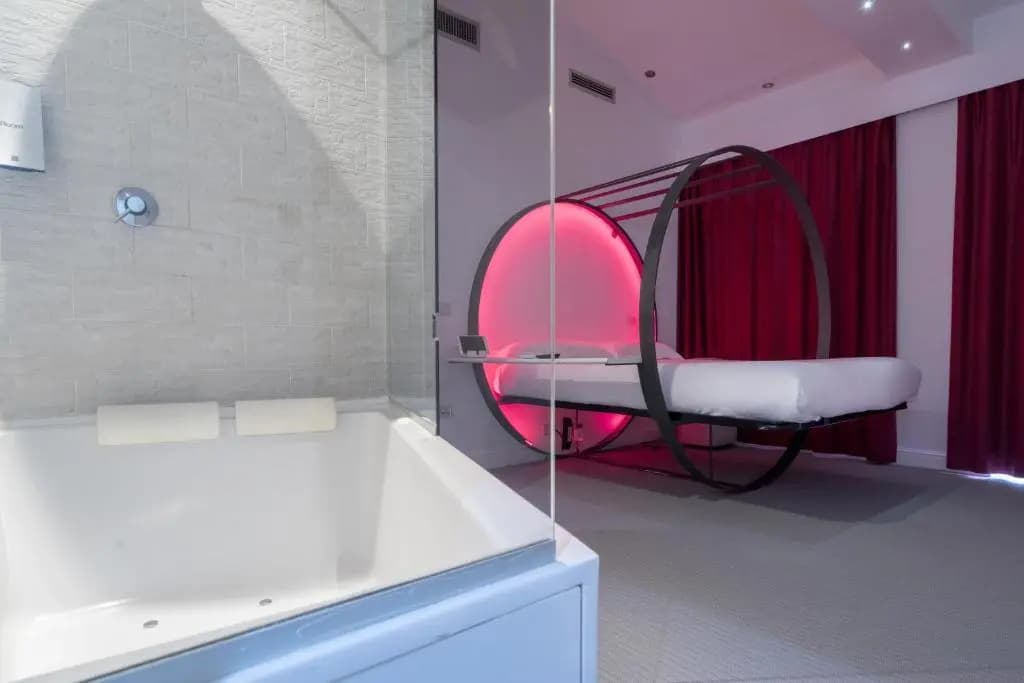 Colosseum Jacuzzi Suites - main photo