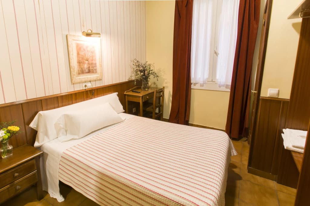Hostal La Vera - photo 5