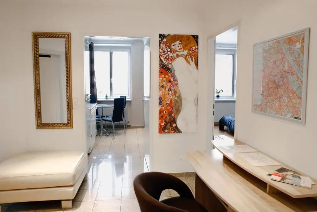 Prestige Vienna Apartment - photo 1