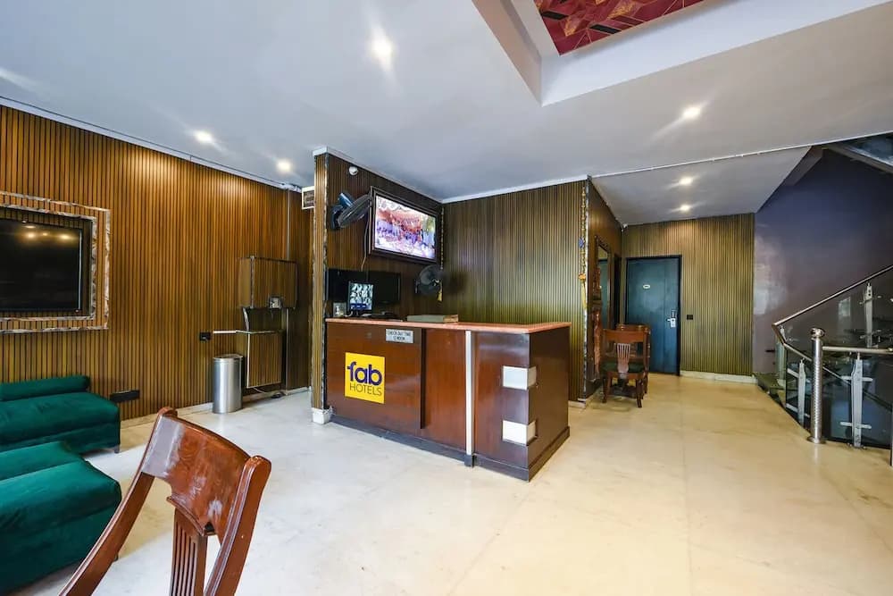 Fabhotel Bharat Continental - photo 2