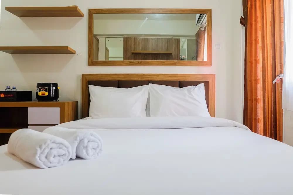 Studio near Shopping Mall at Green Pramuka City Apartment - photo 3