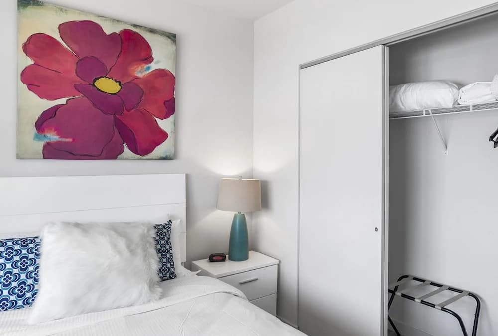 Bluebird Suites Downtown Brickell - photo 1
