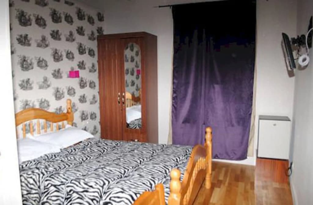 Hotel de Menilmontant - photo 2