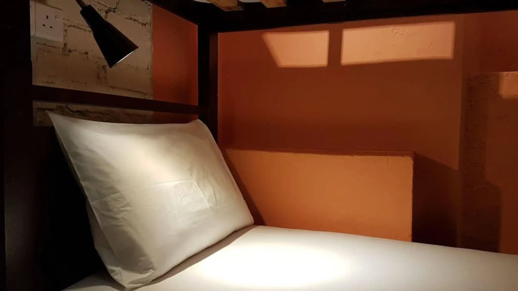 The Explorers Guesthouse and Hostel - photo 23