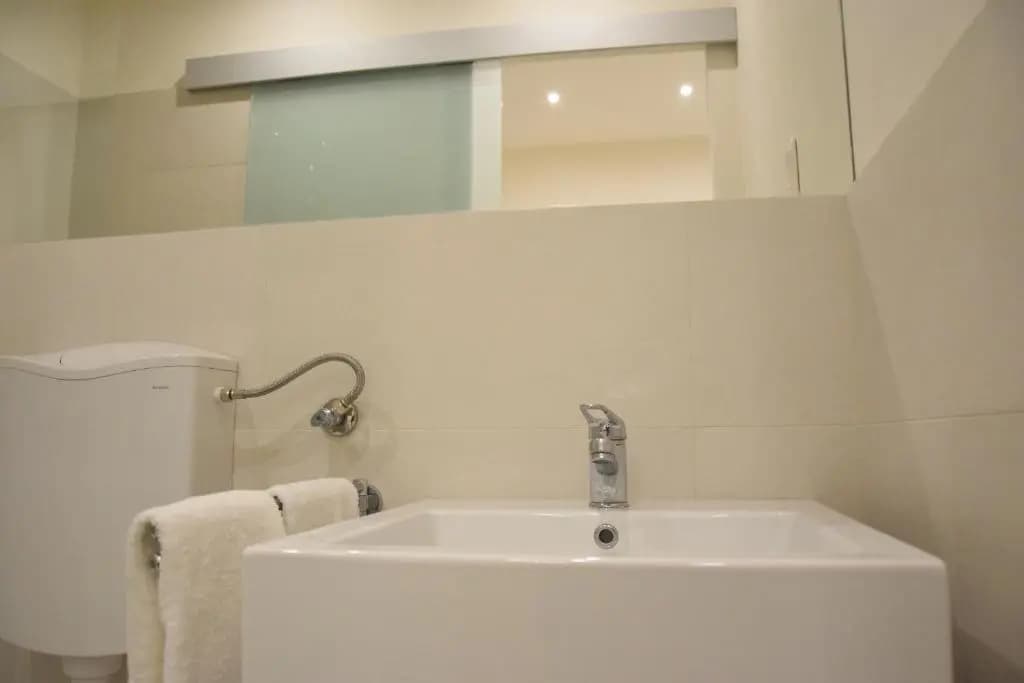 Binder Home Stylish Studios Budapest Parliament - photo 8