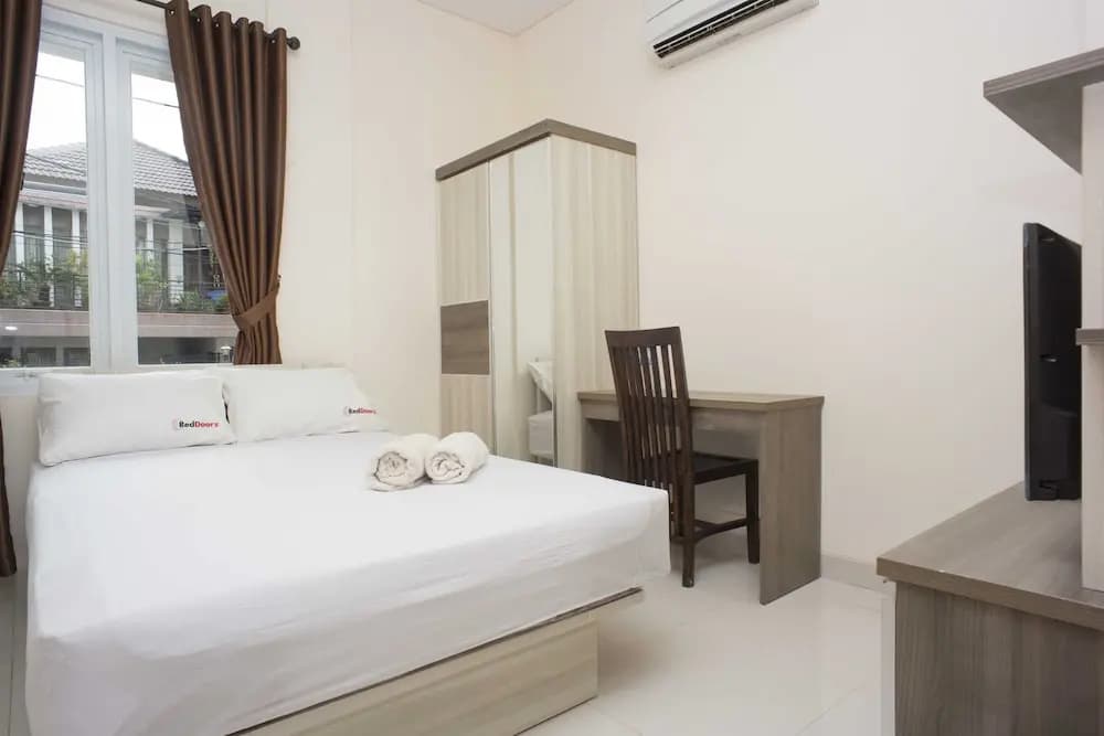 Anggrek Residence by ReDdoorz - photo 2