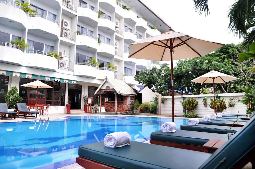 JP Villa Hotel - photo 13