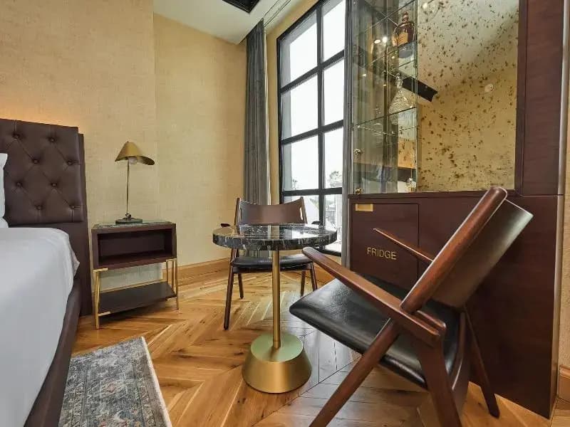 Whisky Hotel - photo 25