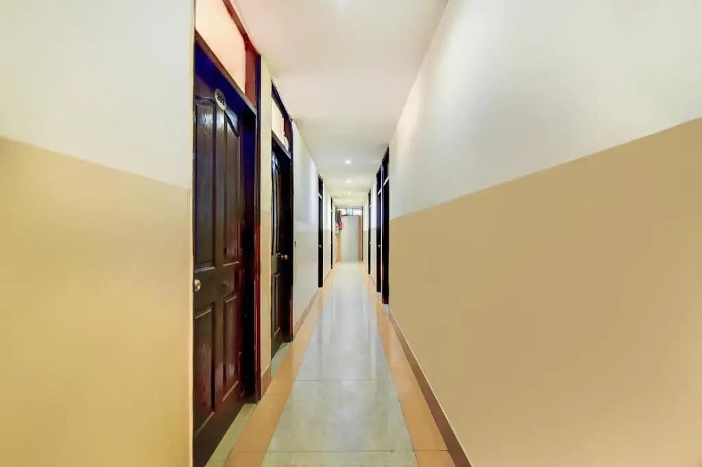 The Vishnu Paradise By OYO Rooms - photo 8