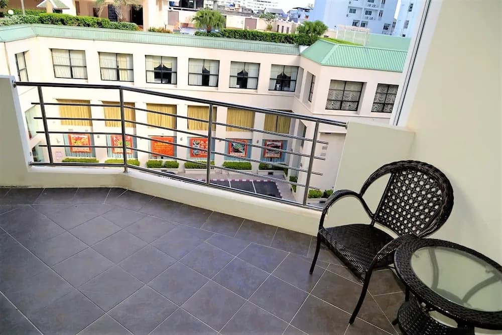 Plaza Residence Jomtien Beach - Large Studio Condo - photo 15