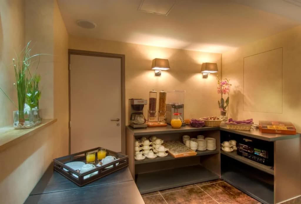 Hotel Claude Bernard Saint Germain - photo 20