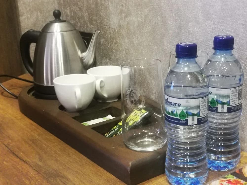 Green Queen Hotel - photo 12