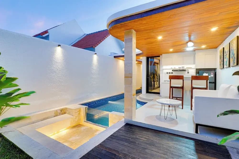 LaLuxe Villa and Residence - photo 24