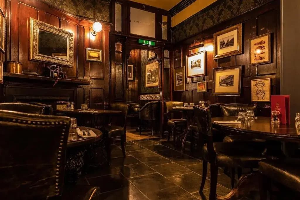 Fox and Anchor - photo 17