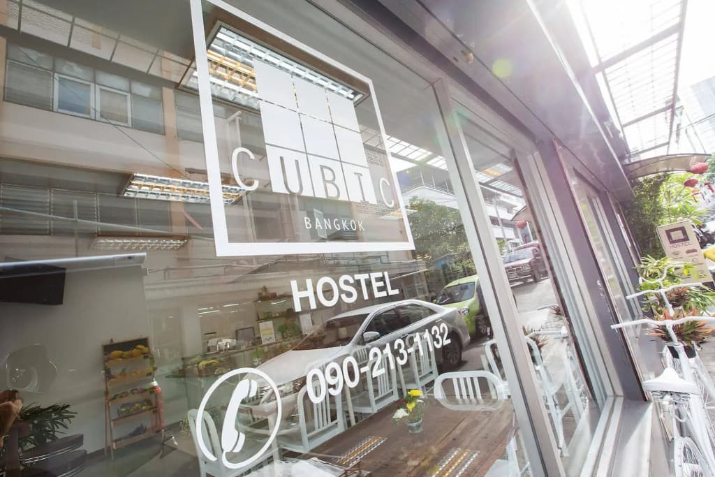 Cubic Bangkok Hostel - photo 24