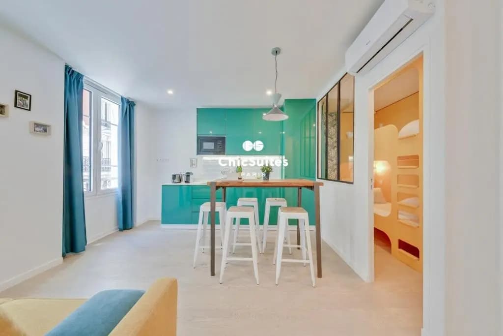 Bastille ChicSuites - photo 4