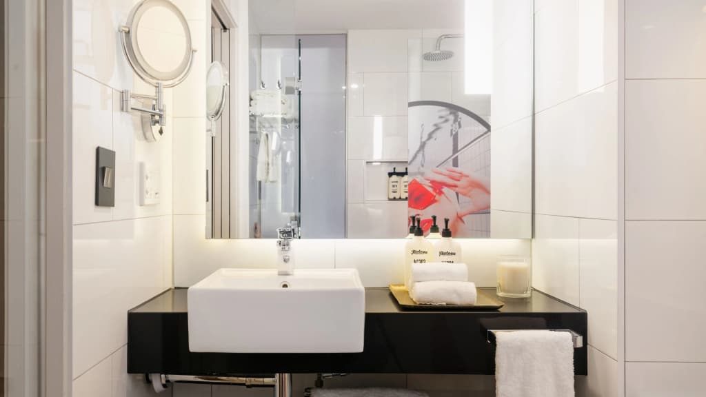 Hotel Indigo Melbourne on Flinders by IHG - photo 49