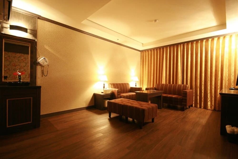 Hapjeong Namgyung Hotel - photo 15