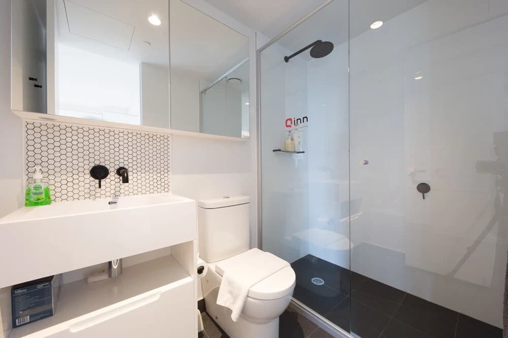 Light Tower Apartment - photo 10