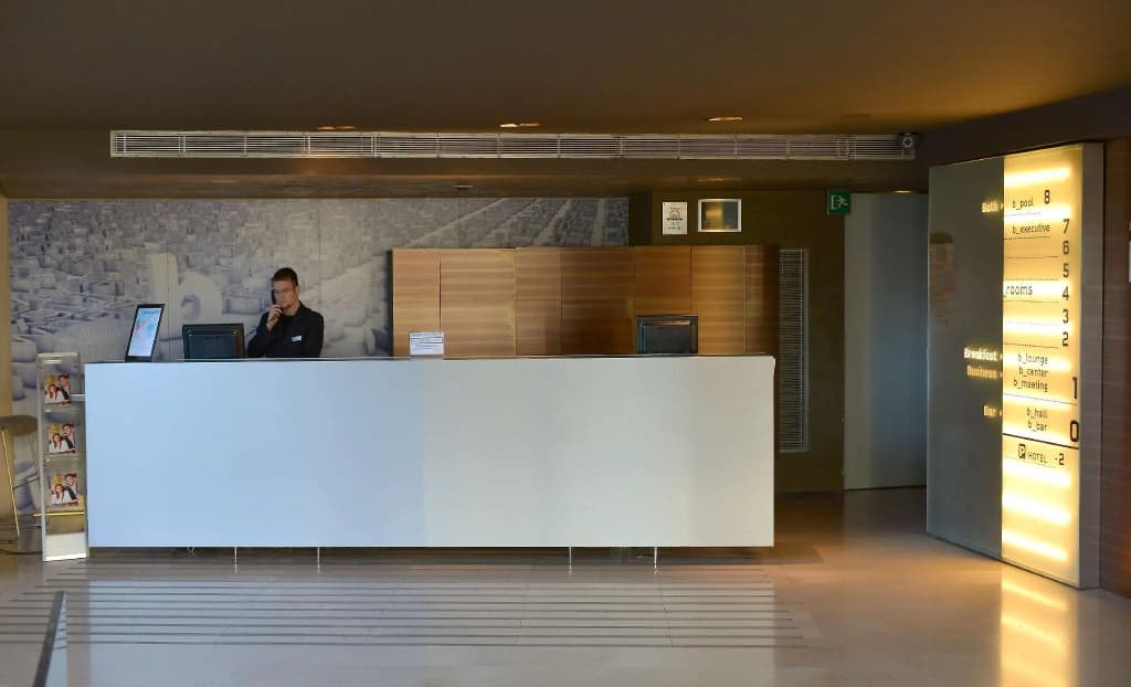 B-Hotel - photo 26