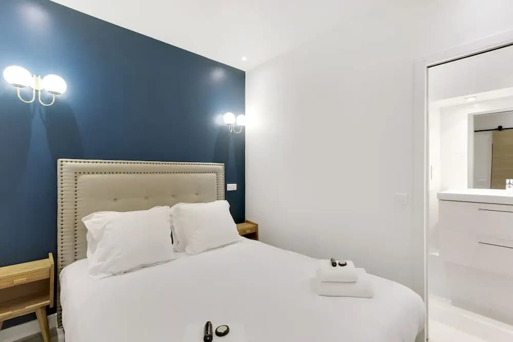 Pick A Flat's Passage Cardinet apartment - photo 8