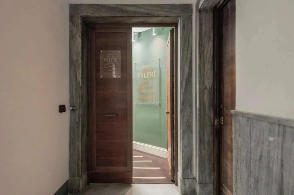 Hotel Valeri - photo 1